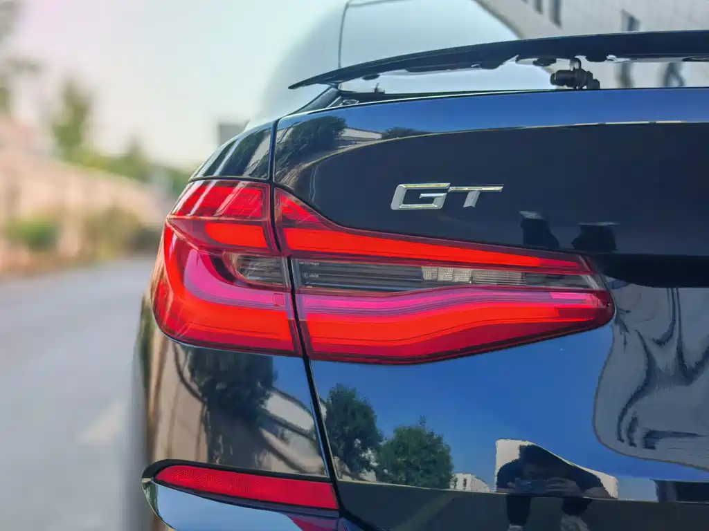 BMW 6 Series GT — фото 9