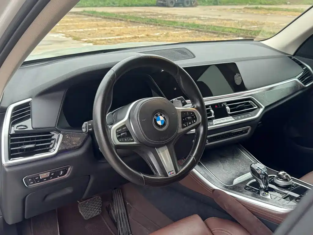 BMW X5 (Import) — фото 18