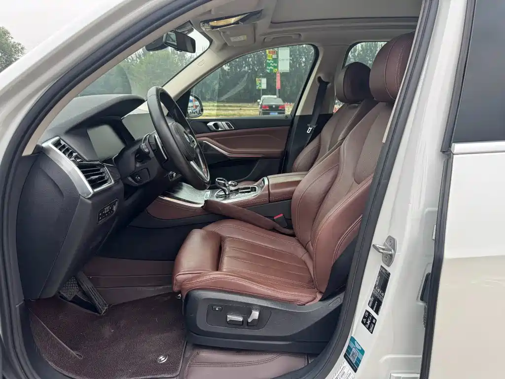 BMW X5 (Import) — фото 9