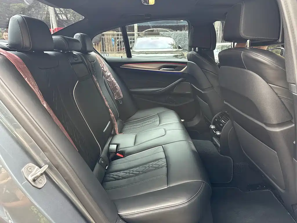 BMW 5 Series (Import) — фото 11