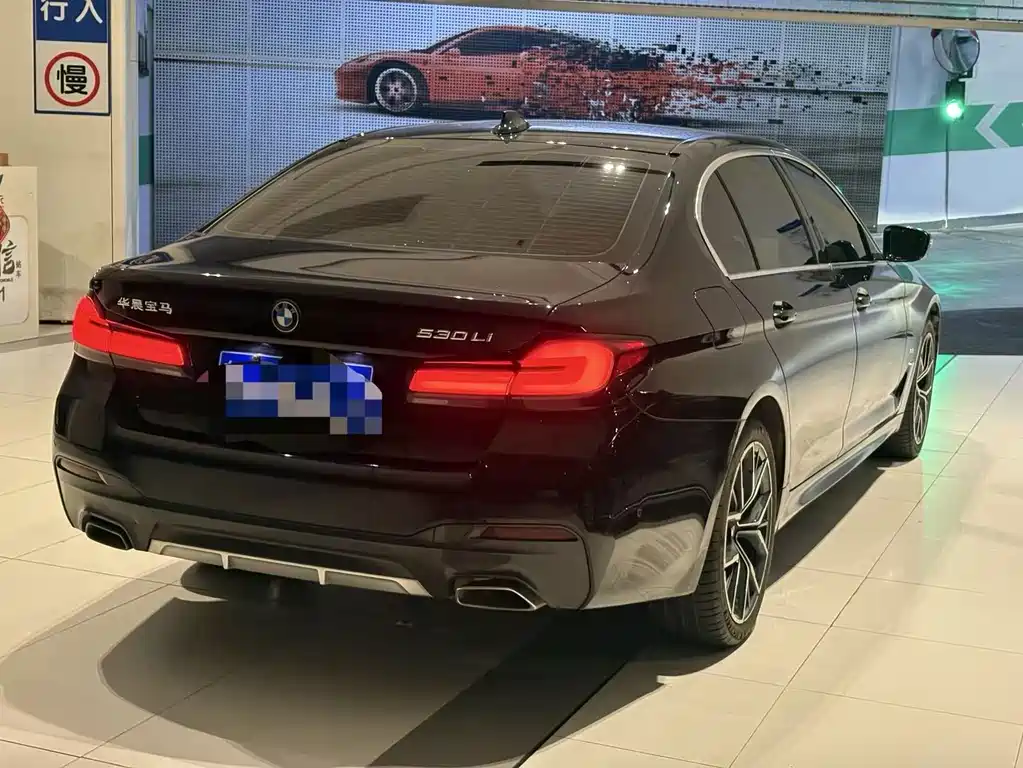 BMW 5 Series — фото 4