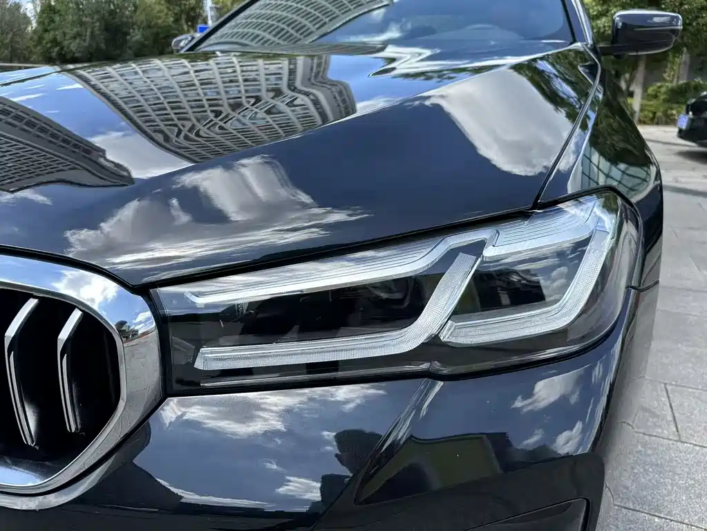BMW 5 Series — фото 22