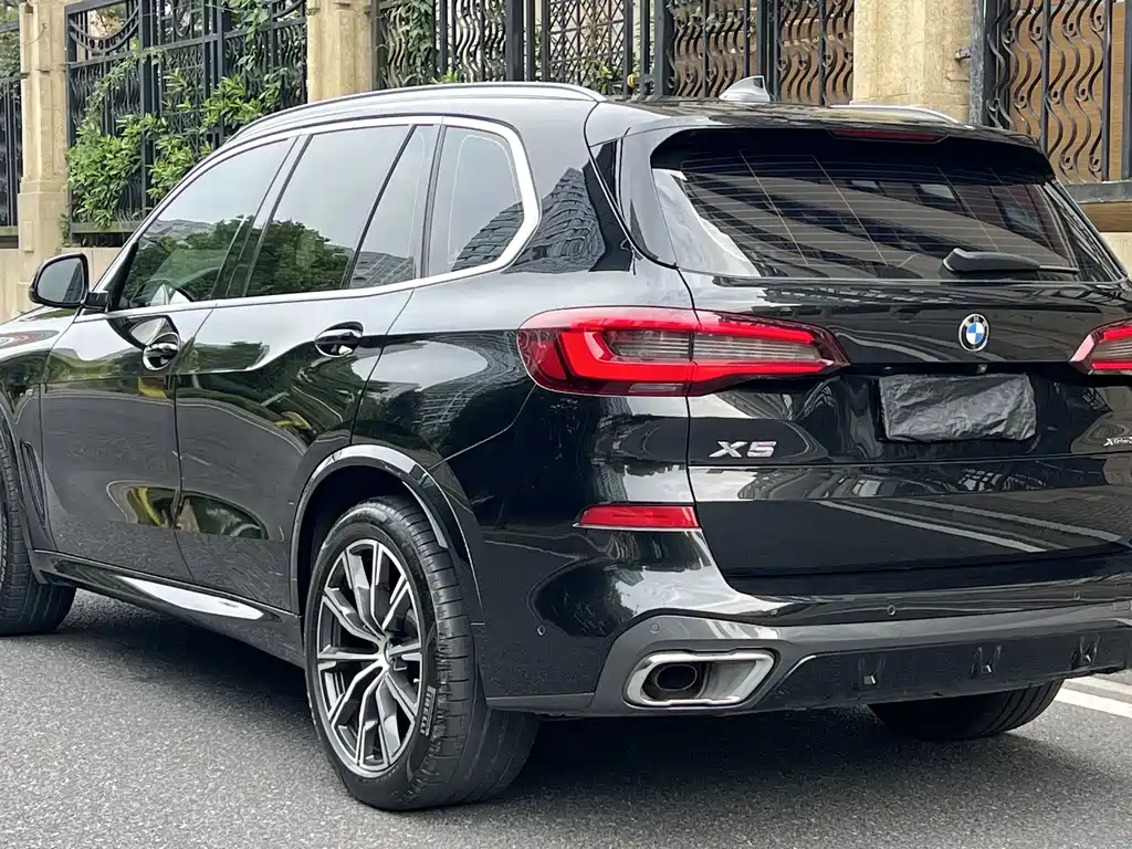 BMW X5 (Import) — фото 4