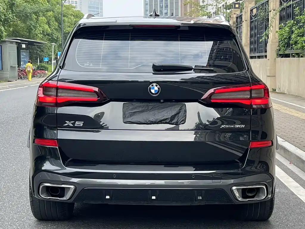 BMW X5 (Import) — фото 5
