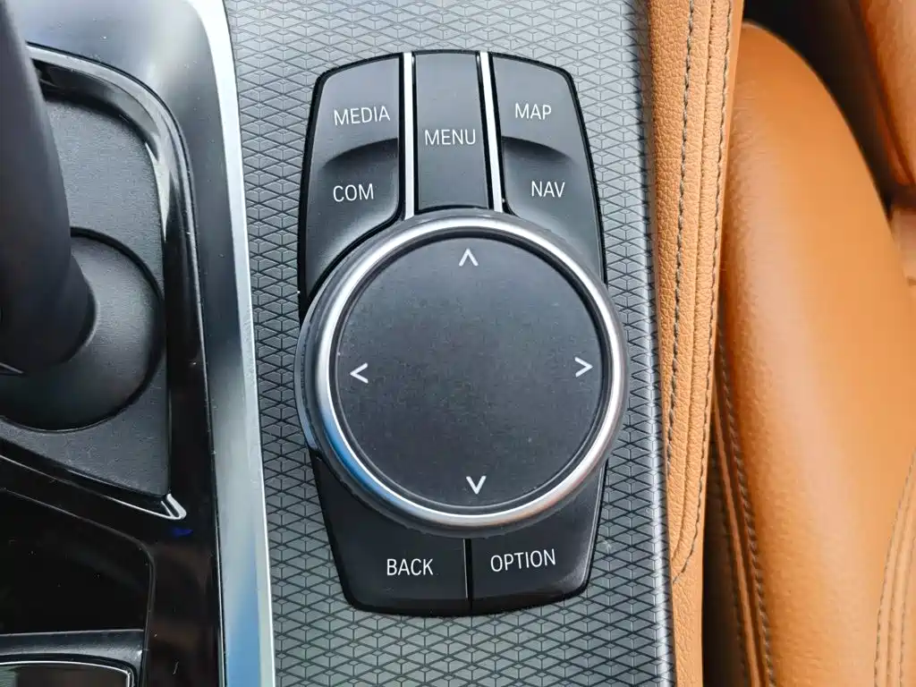 BMW 6 Series GT — фото 29