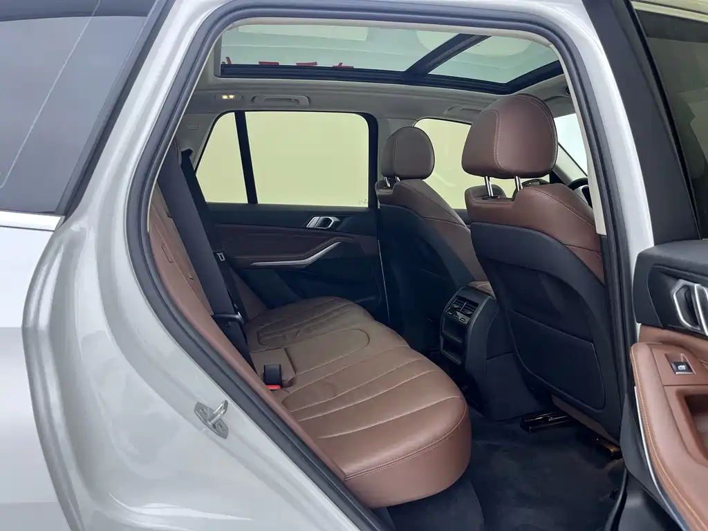 BMW X5 (Import) — фото 13