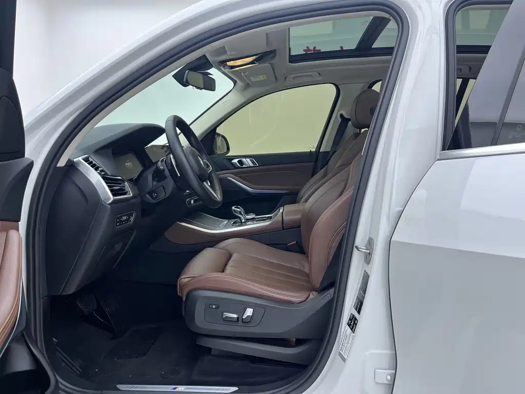 BMW X5 (Import) — фото 17