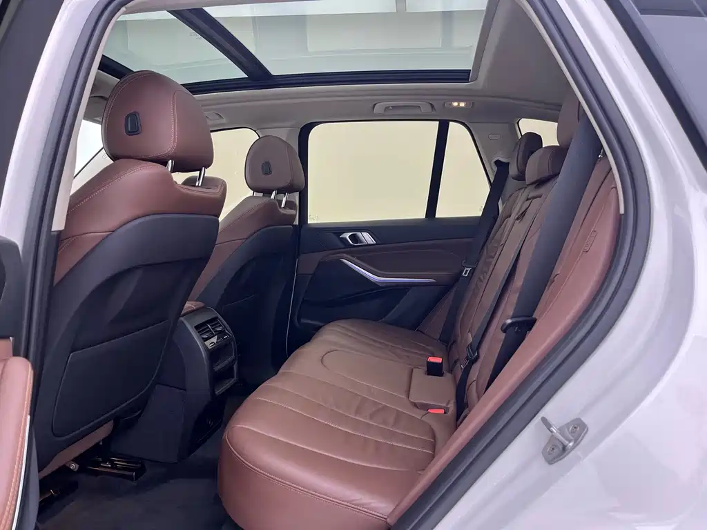 BMW X5 (Import) — фото 18