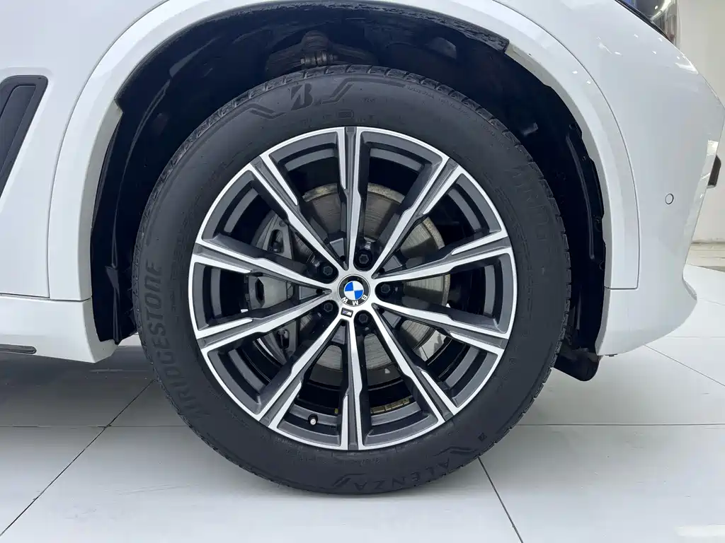BMW X5 (Import) — фото 5