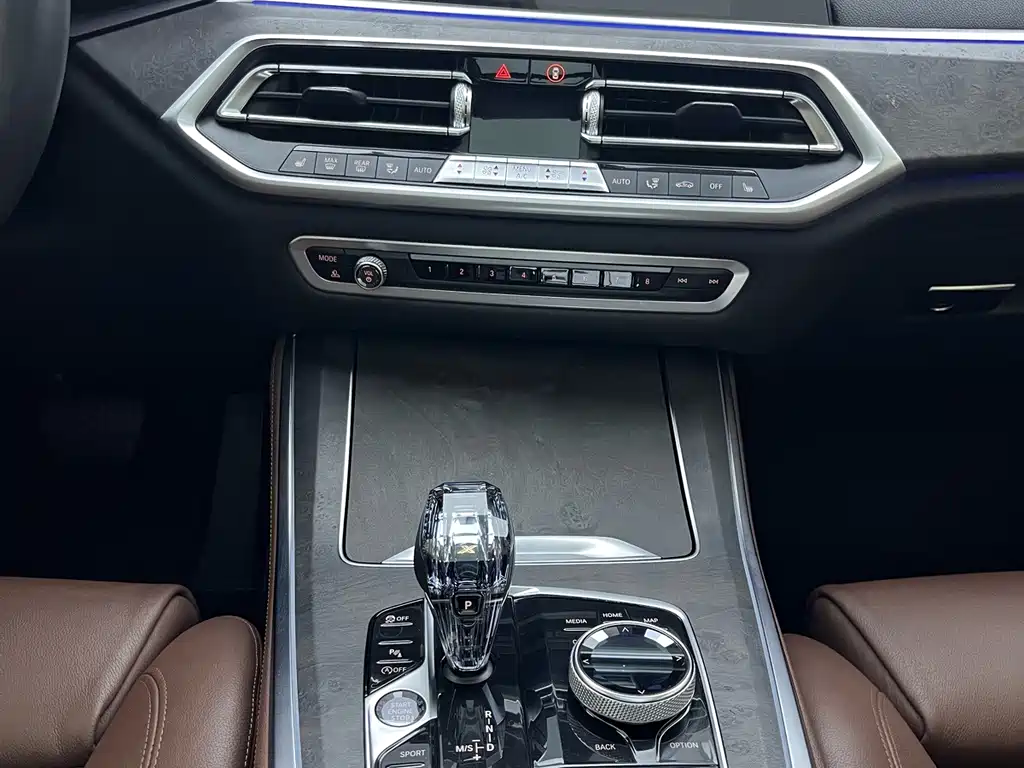 BMW X5 (Import) — фото 8