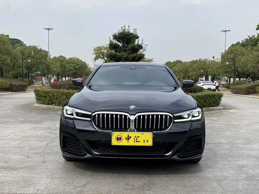 BMW 5 Series — фото 2