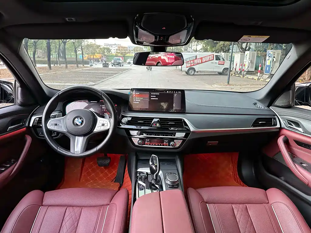 BMW 5 Series — фото 4