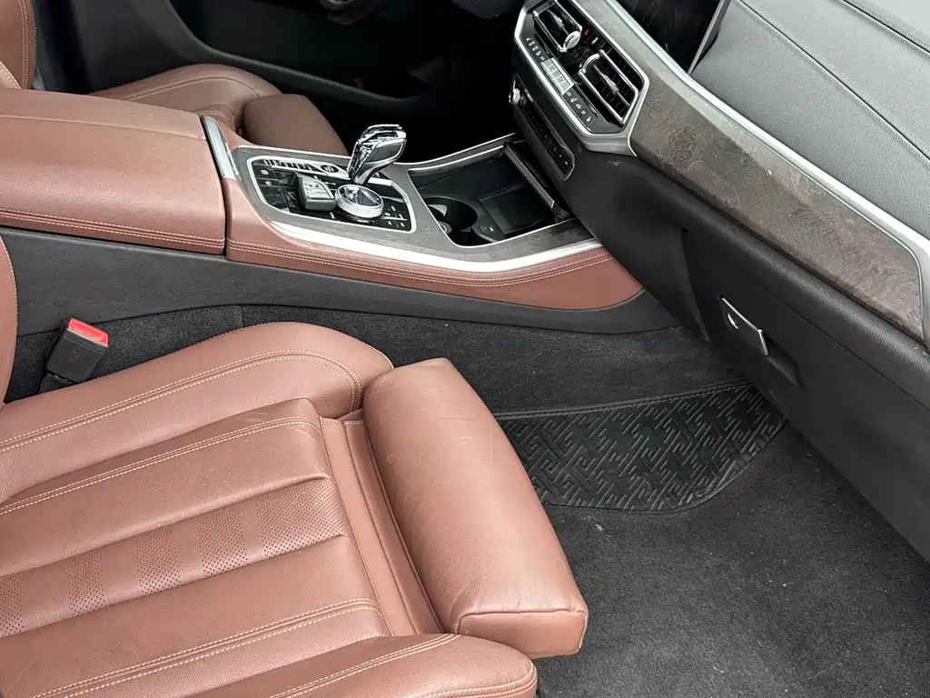 BMW X5 (Import) — фото 5