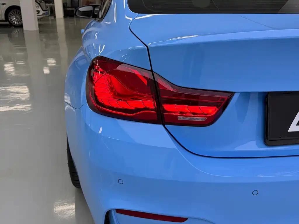 BMW M4 — фото 7