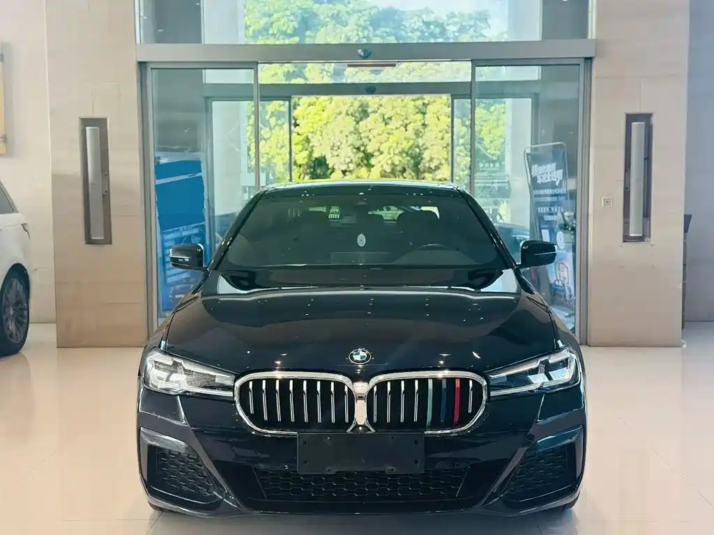 BMW 5 Series — фото 2