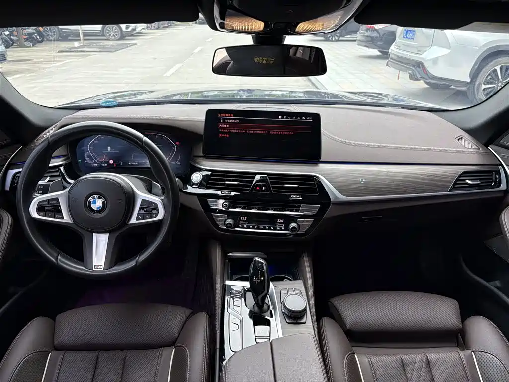 BMW 5 Series — фото 5