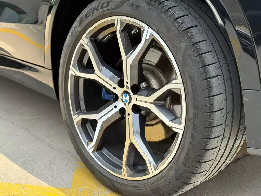 BMW X5 (Import) — фото 7