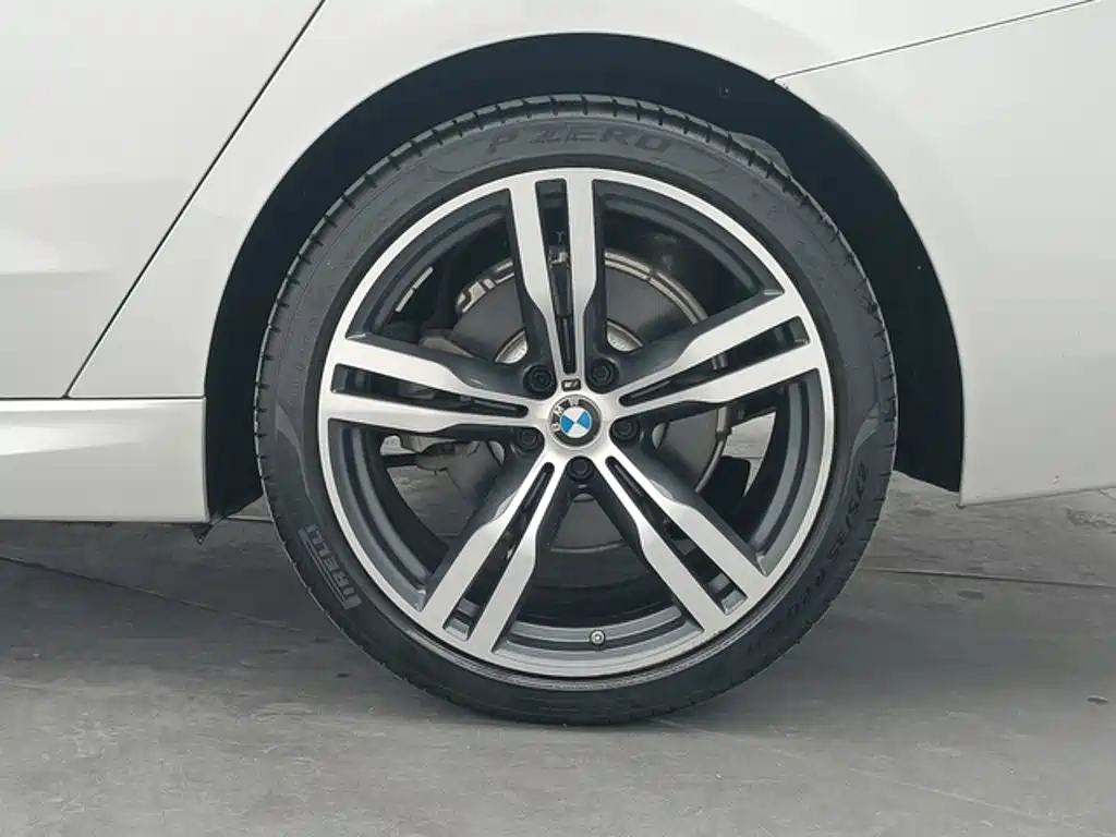 BMW 6 Series GT — фото 10