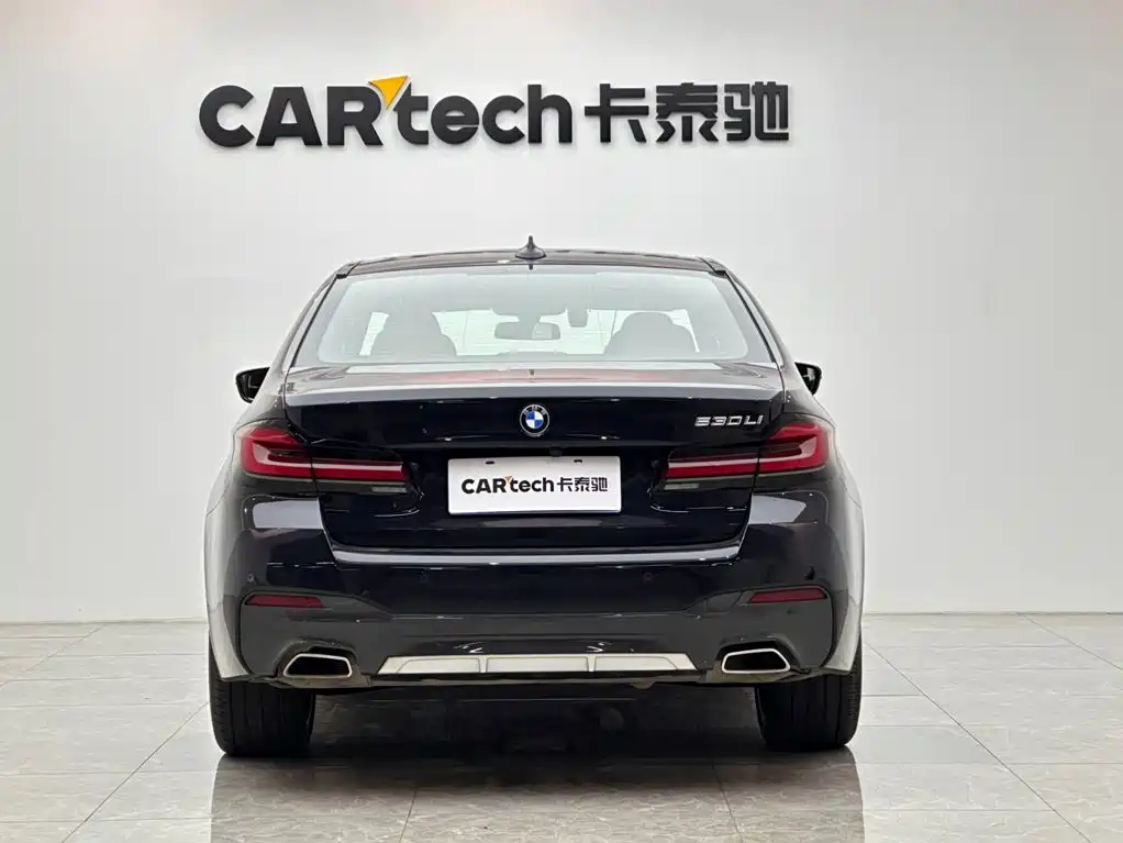 BMW 5 Series — фото 4
