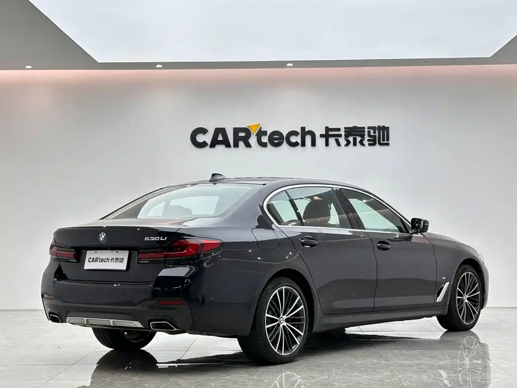 BMW 5 Series — фото 5