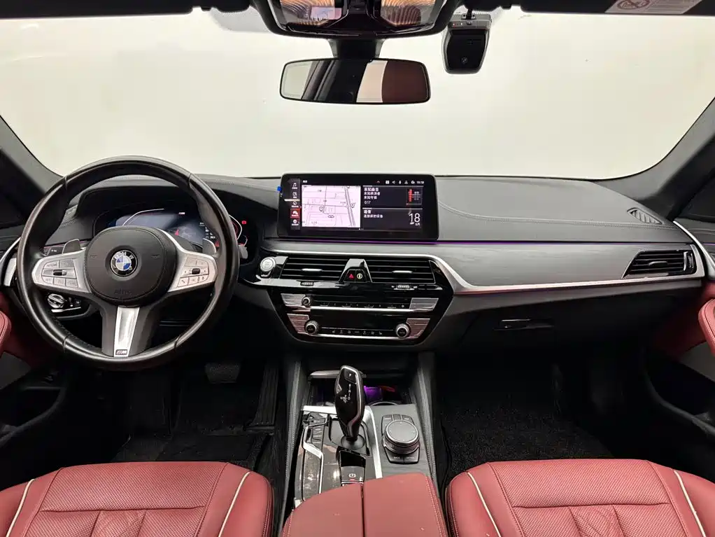 BMW 5 Series — фото 10