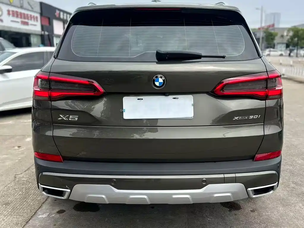 BMW X5 (Import) — фото 10