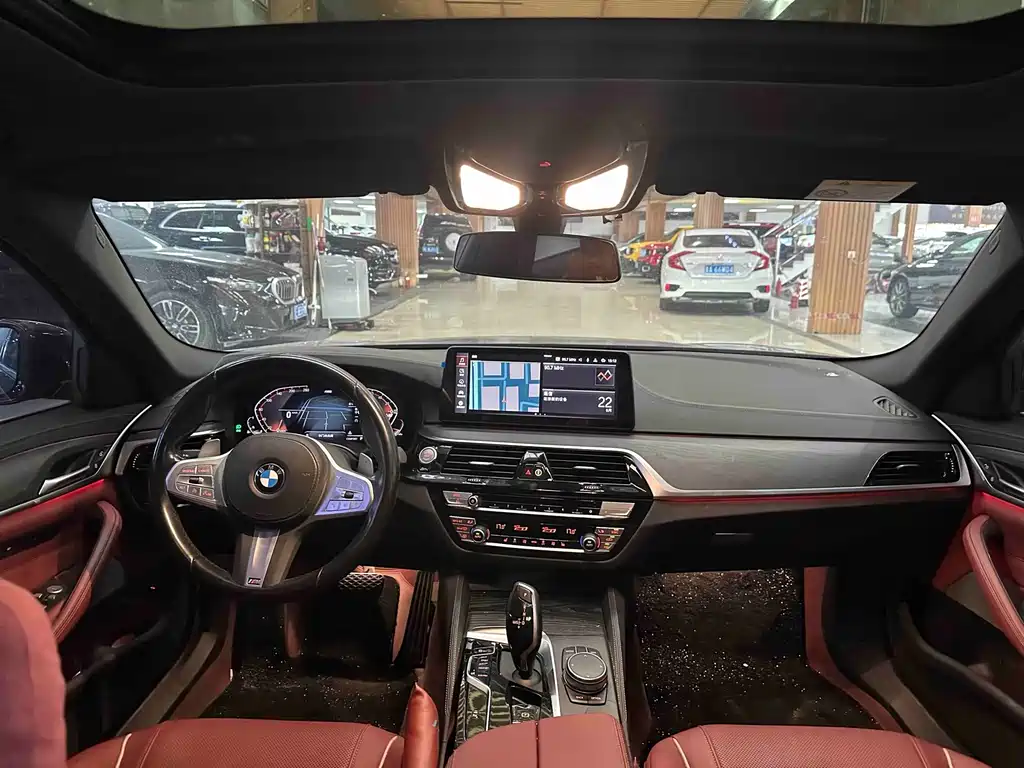 BMW 5 Series — фото 15