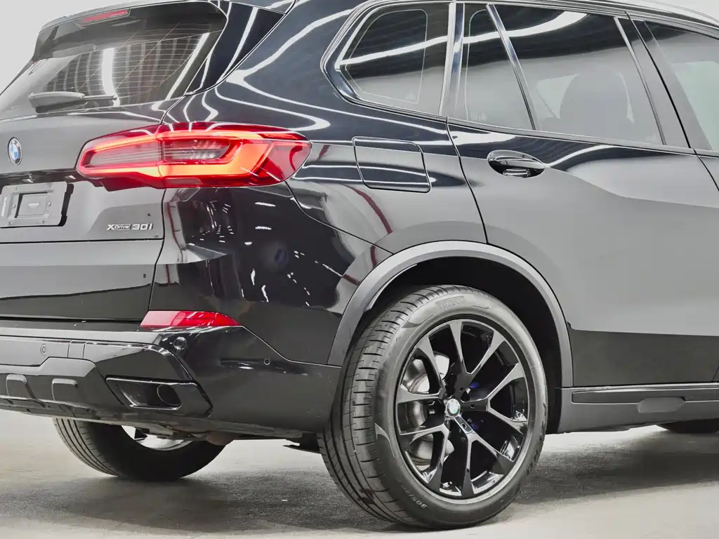 BMW X5 (Import) — фото 30