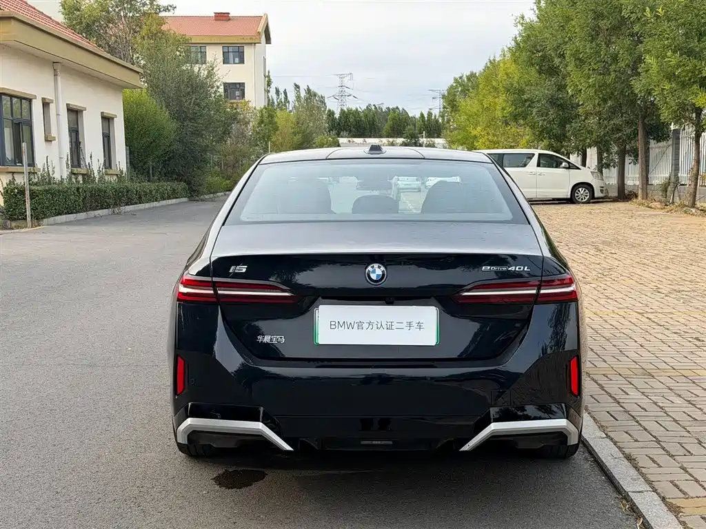 BMW i5 — фото 4