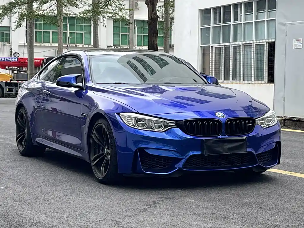 BMW M4 — фото 3
