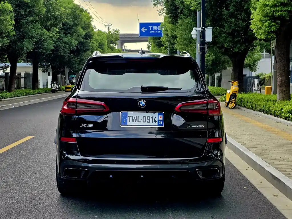 BMW X5 (Import) — фото 7