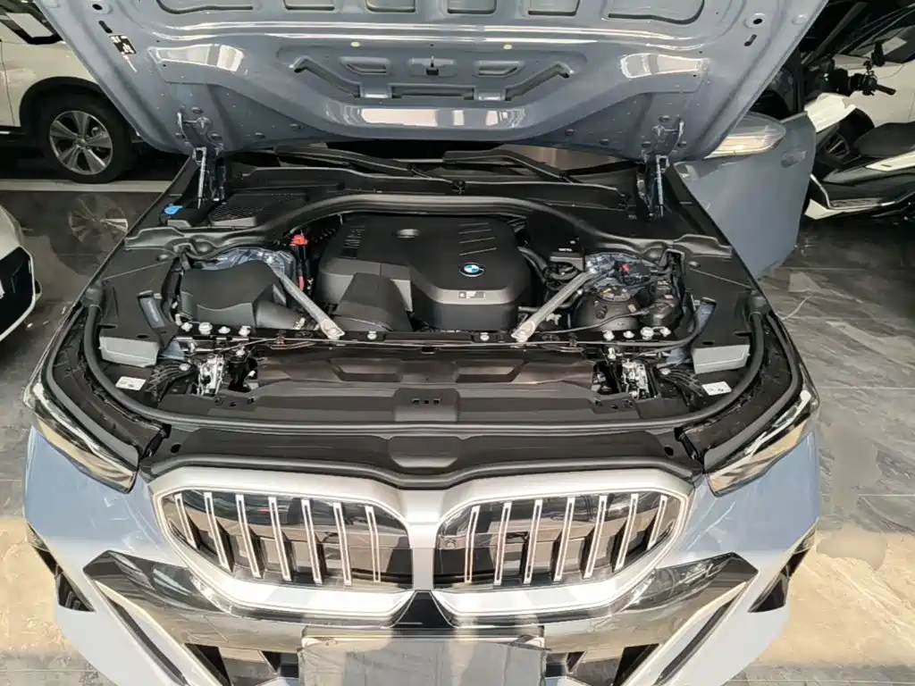 BMW 5 Series — фото 20