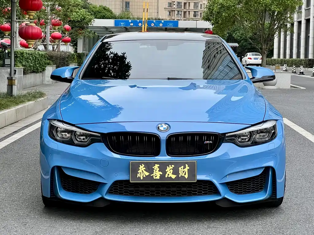BMW M4 — фото 4