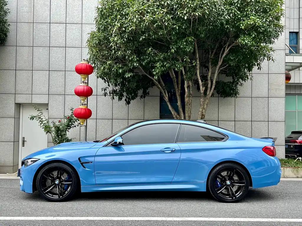 BMW M4 — фото 5