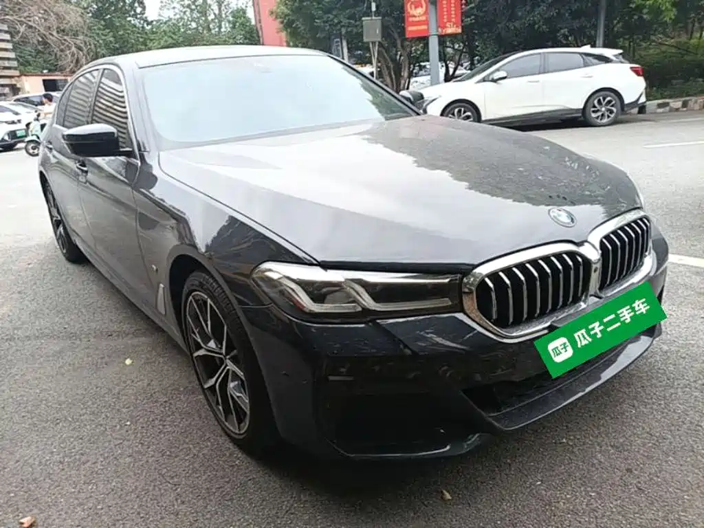 BMW 5 Series — фото 4