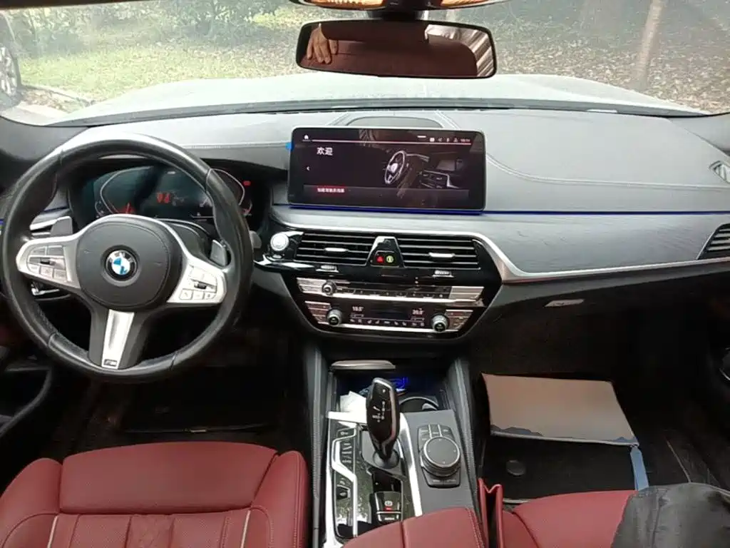 BMW 5 Series — фото 10