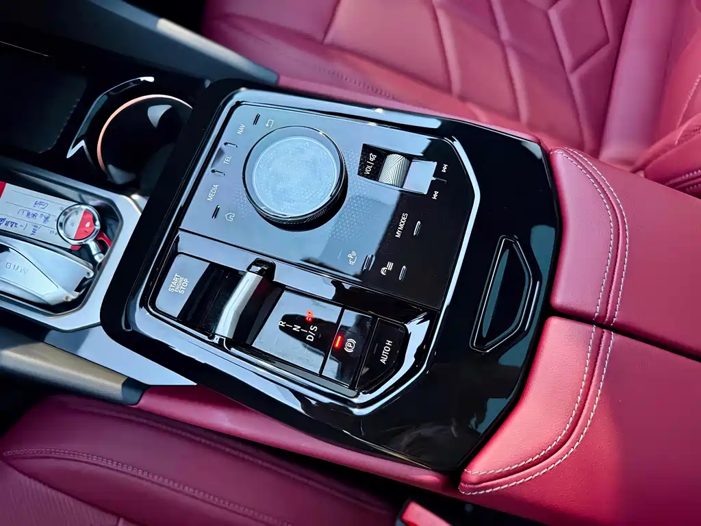 BMW 5 Series — фото 14