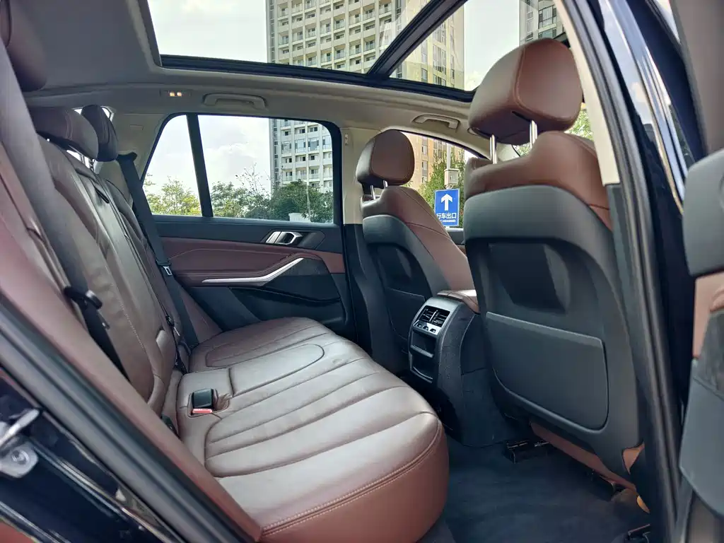 BMW X5 (Import) — фото 13