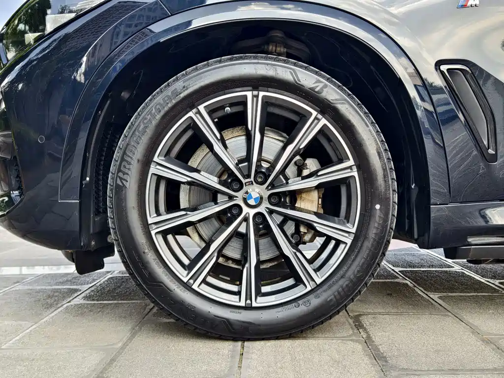 BMW X5 (Import) — фото 6