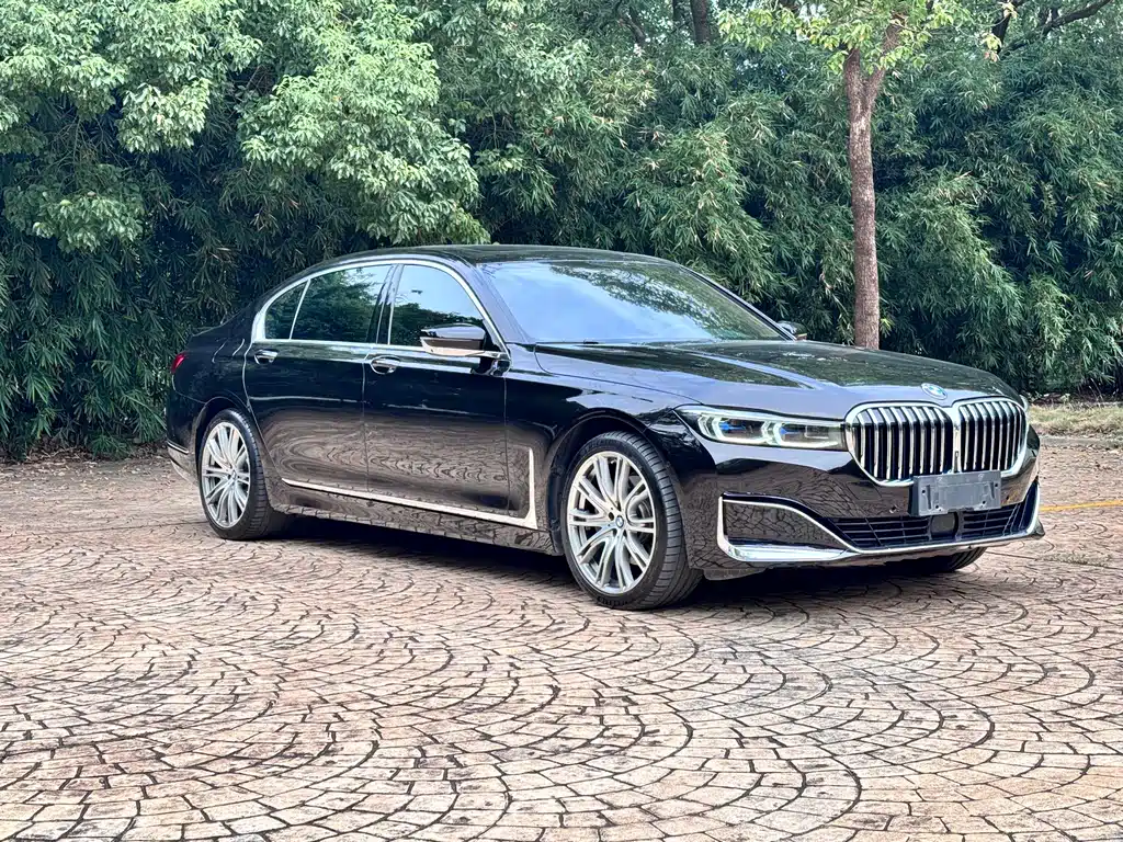 BMW 7 Series — фото 3