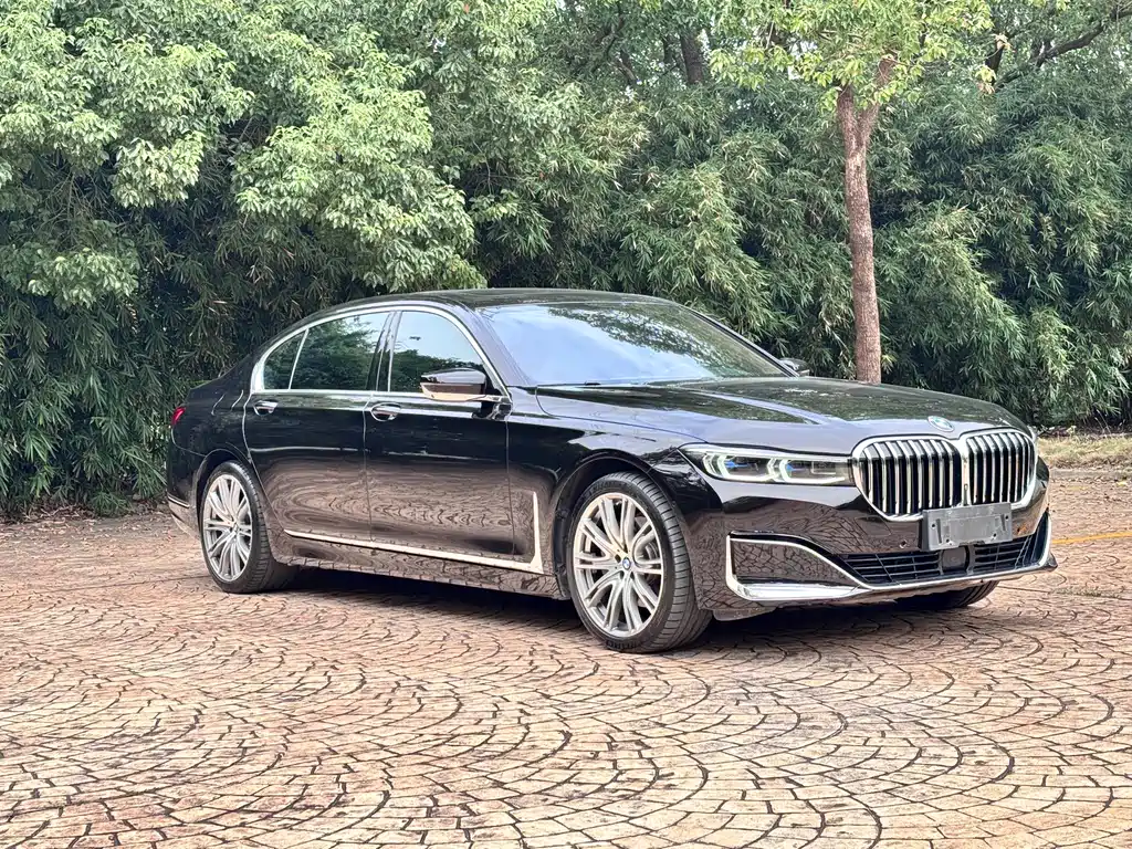 BMW 7 Series — фото 4