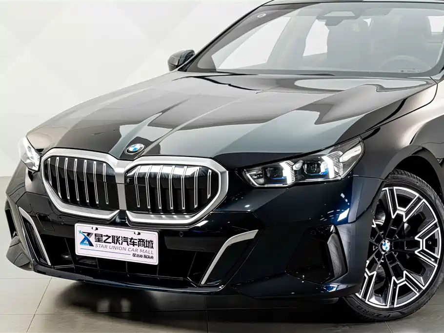 BMW 5 Series — фото 2