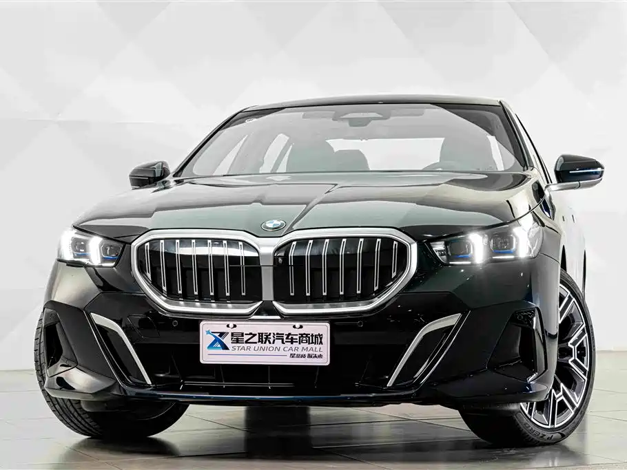 BMW 5 Series — фото 3