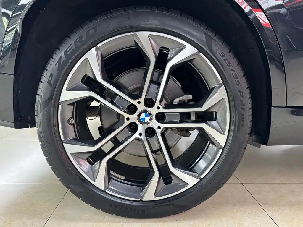 BMW X5 — фото 29