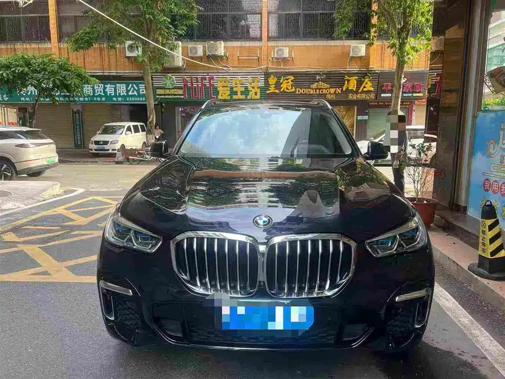 BMW X5 — фото 2