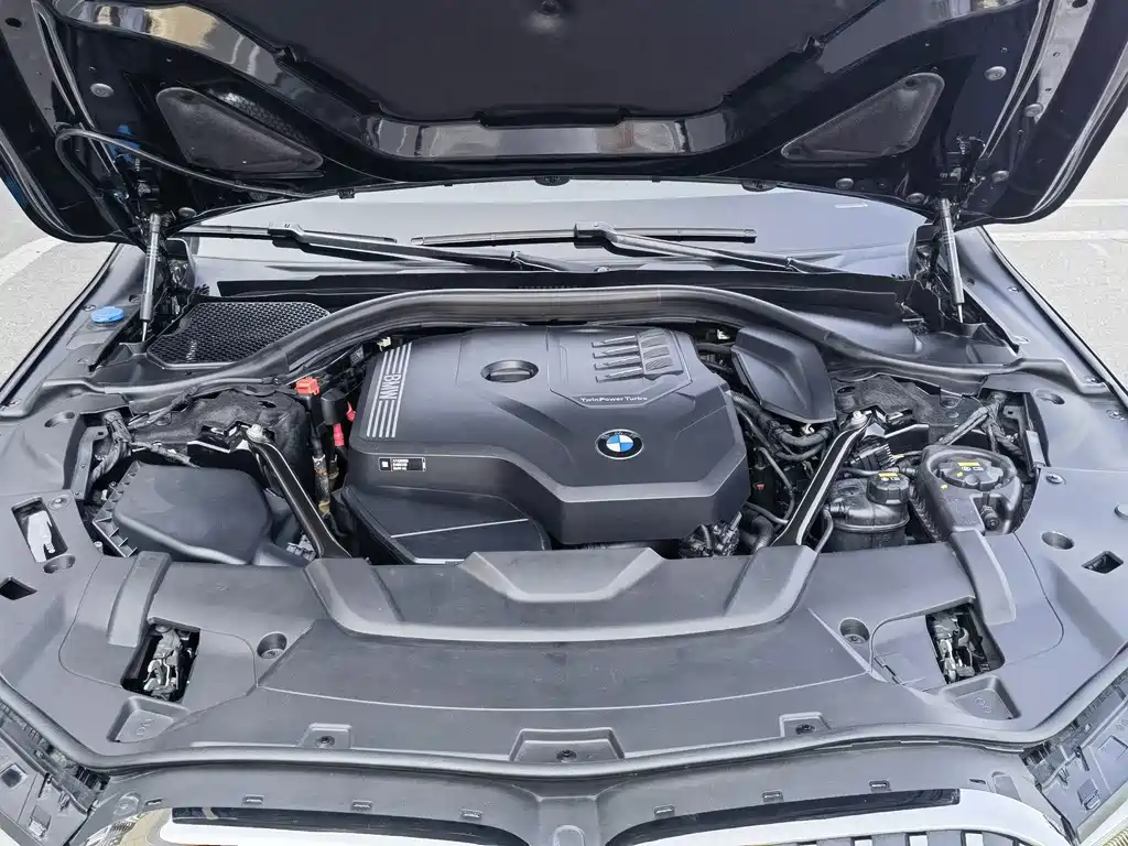 BMW 7 Series — фото 20