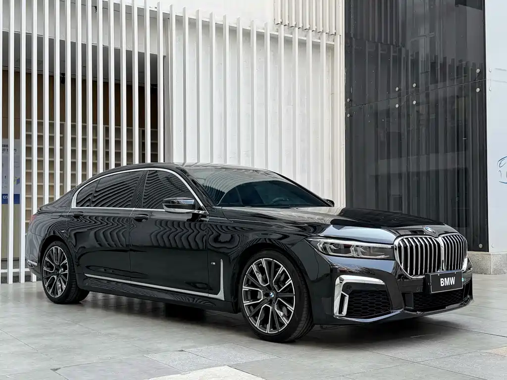 BMW 7 Series — фото 3