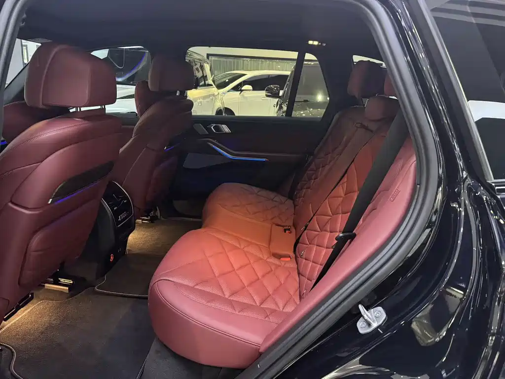 BMW X5 — фото 7
