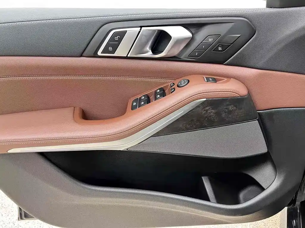 BMW X5 (Import) — фото 8