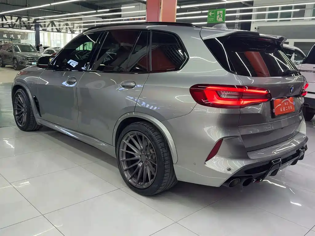 BMW X5 M — фото 10